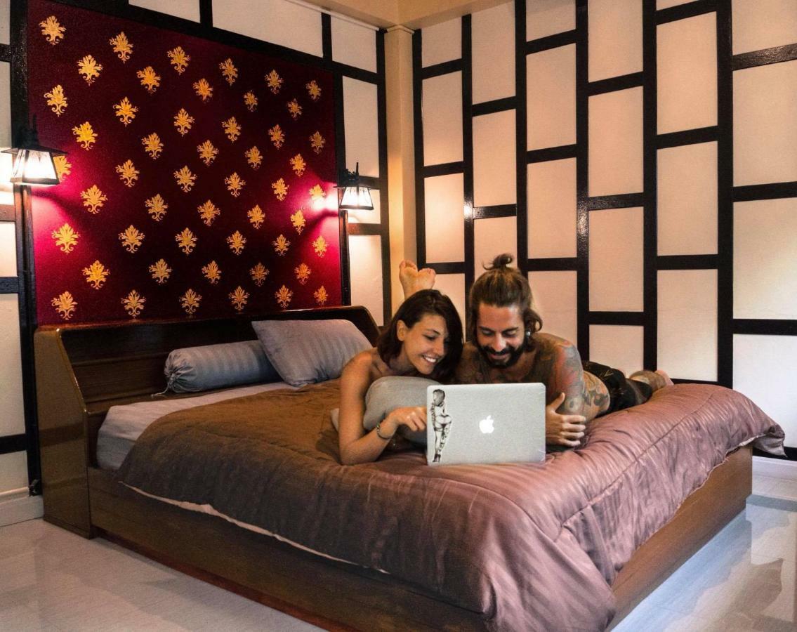בנגקוק Sawatdee Guesthouse The Original מראה חיצוני תמונה