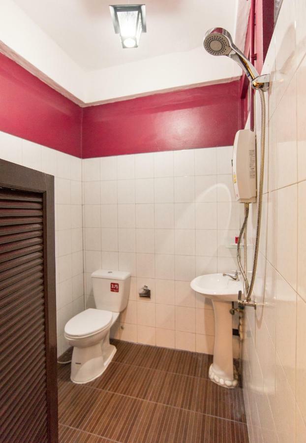 בנגקוק Sawatdee Guesthouse The Original חדר תמונה