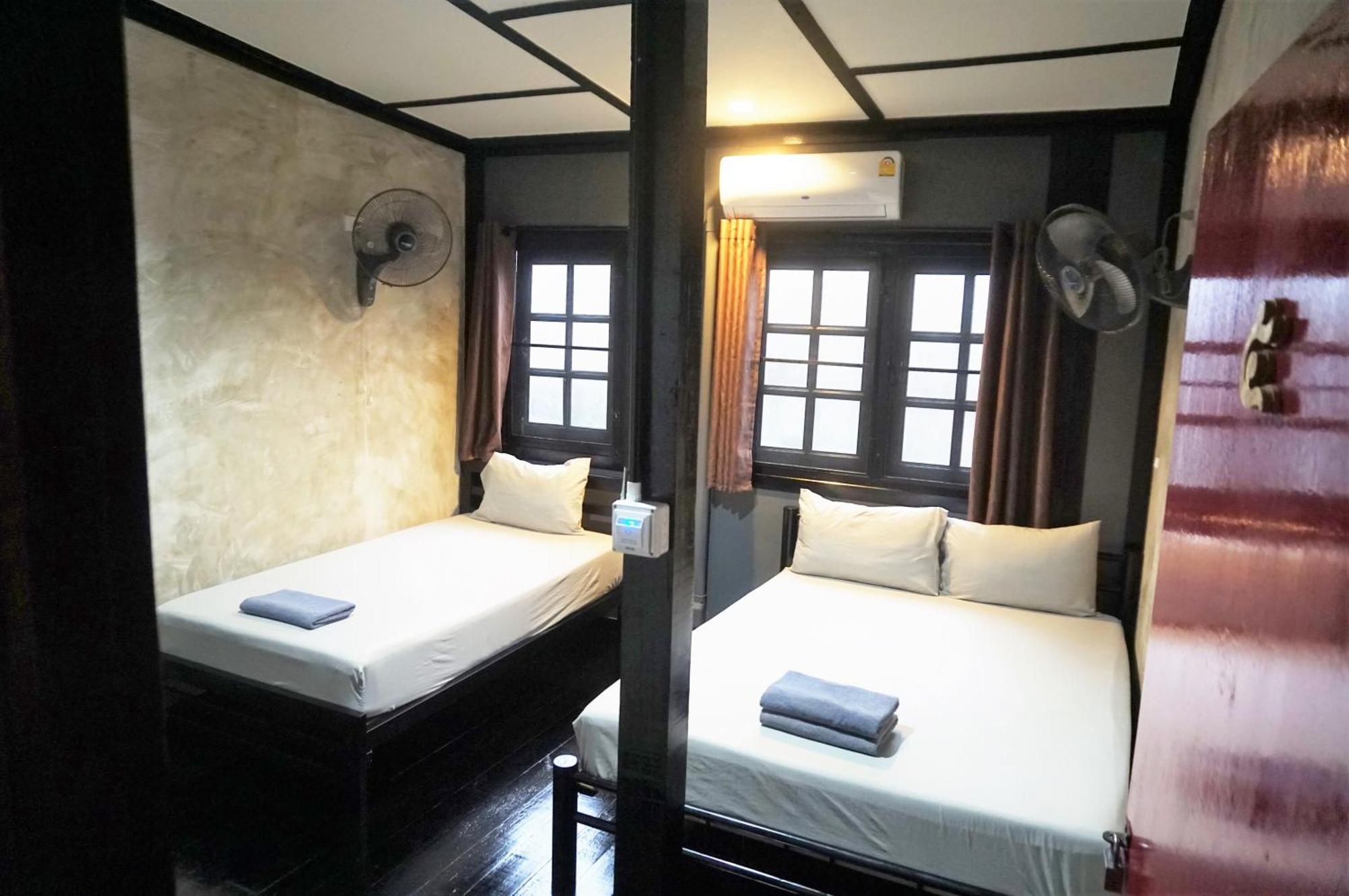 בנגקוק Sawatdee Guesthouse The Original מראה חיצוני תמונה